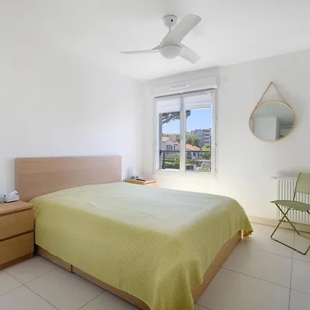 Cap Sud, 3pcalme,piscine,pk Apartment Antibes